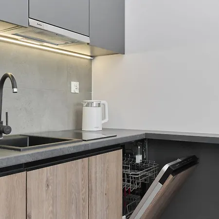 شقة Rent Like - Spacious With Balcony Slonimskiego 2 فروتسواف