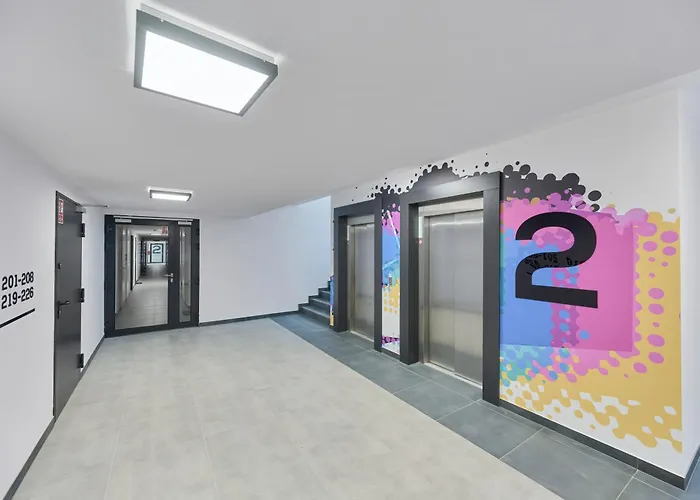 Lejlighed Rent Like - Spacious With Balcony Slonimskiego 2 *