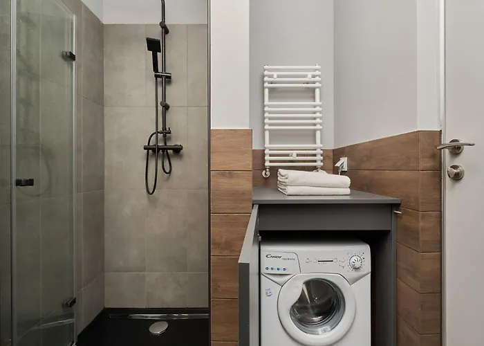 Lejlighed Rent Like - Spacious With Balcony Slonimskiego 2 *