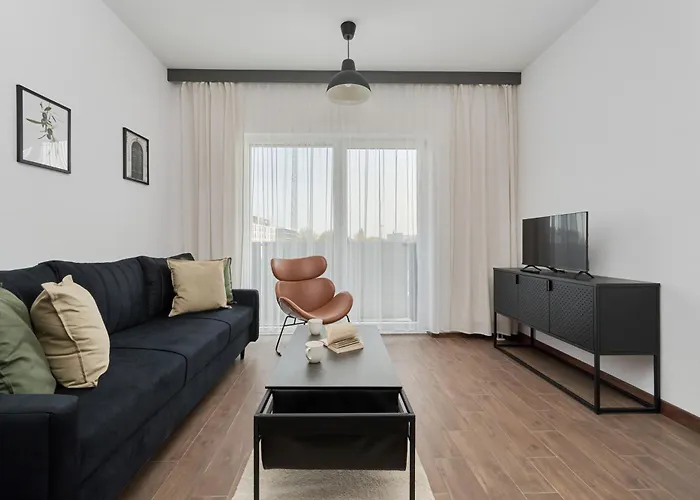 Lejlighed Rent Like - Spacious With Balcony Slonimskiego 2 *